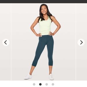 Lululemon in Movement Crop 19"